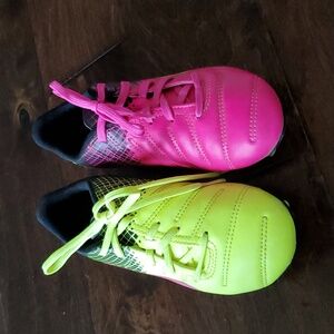 Kids Puma evoPower 4.3 Tricks FG soccer cleats